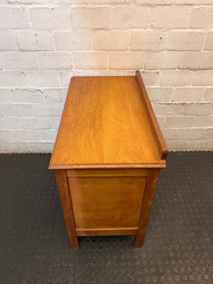 Classic Oak Chest of 3 Drawers with Metal Handles — Fair Used Condition – condition detail