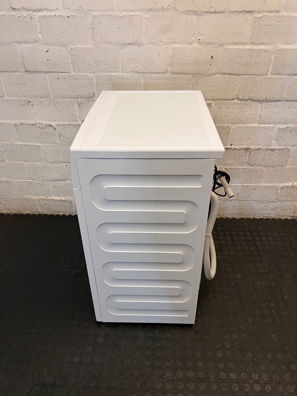 Defy 6kg White Front Loader Washing Machine — Good Working Order – condition detail