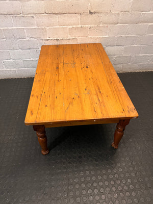 Rectangular Timber Coffee Table with Turned Legs – side view