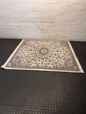 Square Patterned Area Rug with Fringe Border – side view