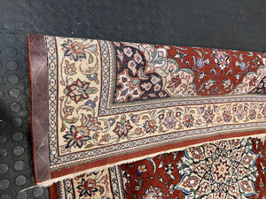 Traditional Patterned Floral Area Rug with Fringe – back view