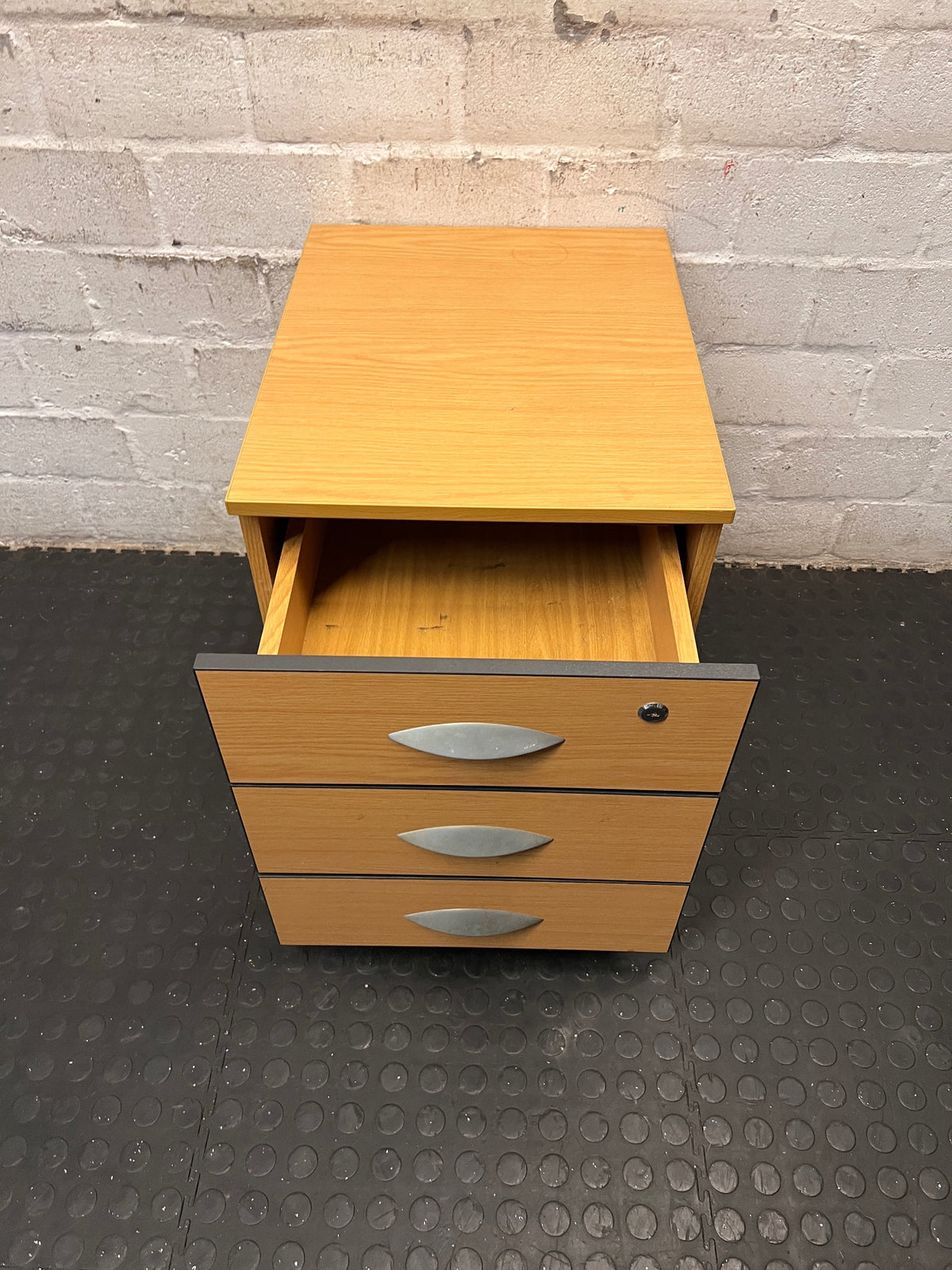 Oak-Look 3-Drawer Office Pedestal with Silver Handles – side view