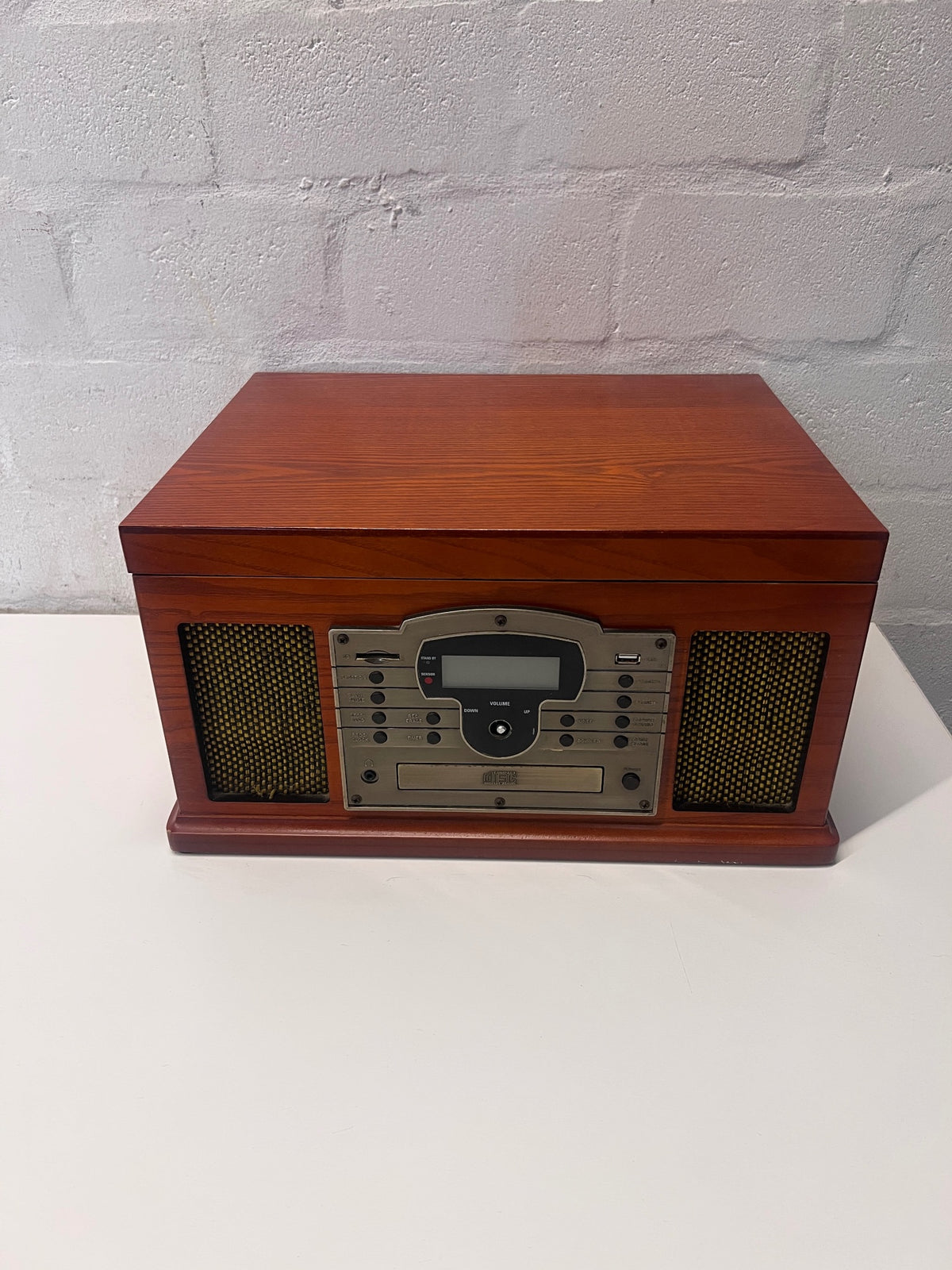 Vintage Style Wood-Effect All-in-One Music System – main front view