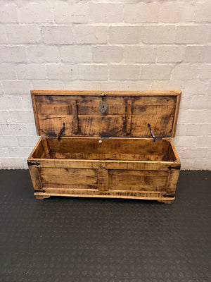 Rustic Textured Wooden Kist with Metal Hardware – side view