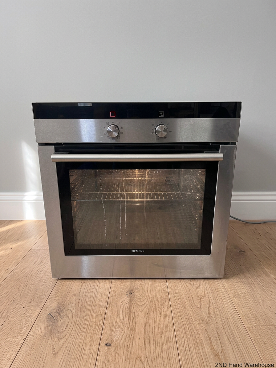 Siemens Silver Built-In Oven – styled product image