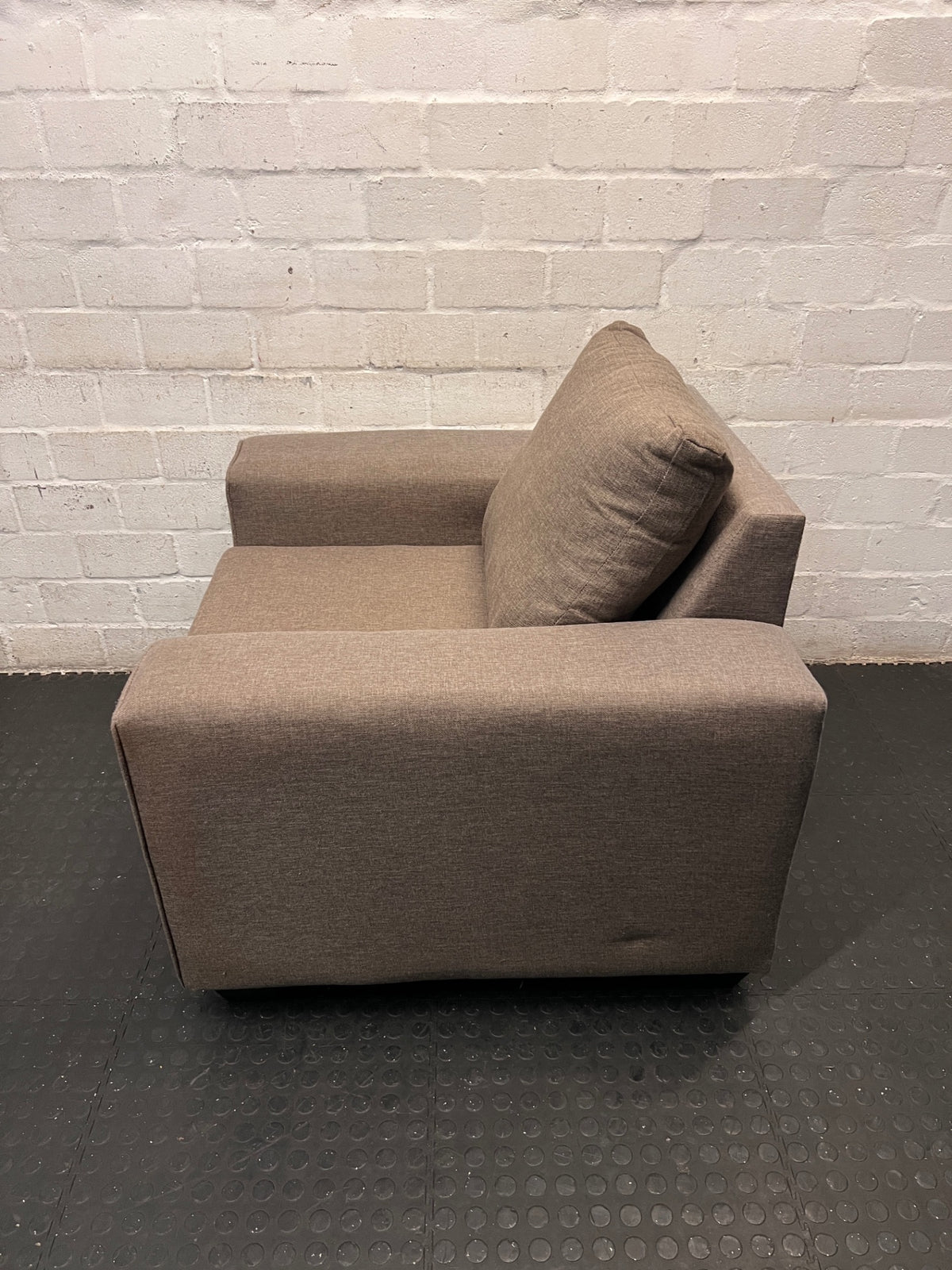 Beige Upholstered 1 Seater Couch with Broad Arms – side view
