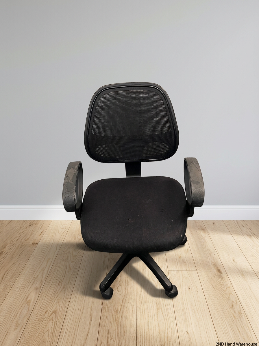 Black Mesh Back Swivel Office Chair – styled product image