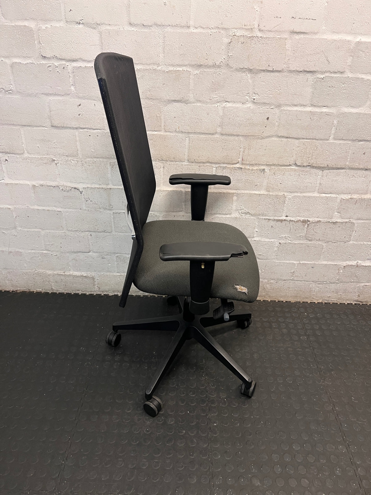 High-Back Mesh Office Chair with Swivel Base – back view