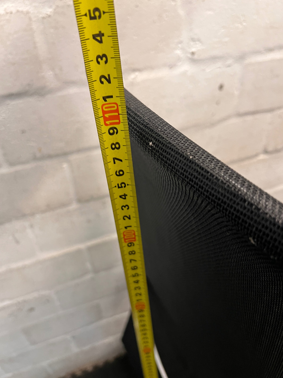 Black Mesh High-Back Office Chair – height measurement