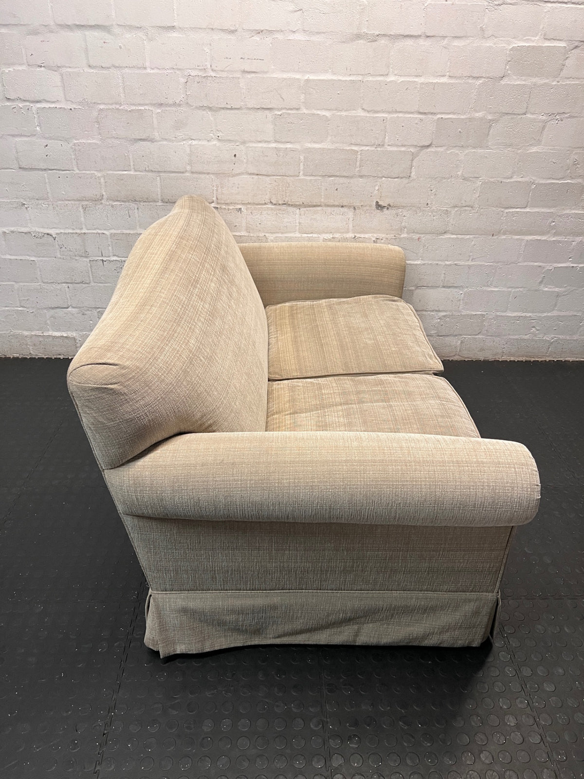 Classic Arched Back 2 Seater Couch in Brown Fabric – condition detail