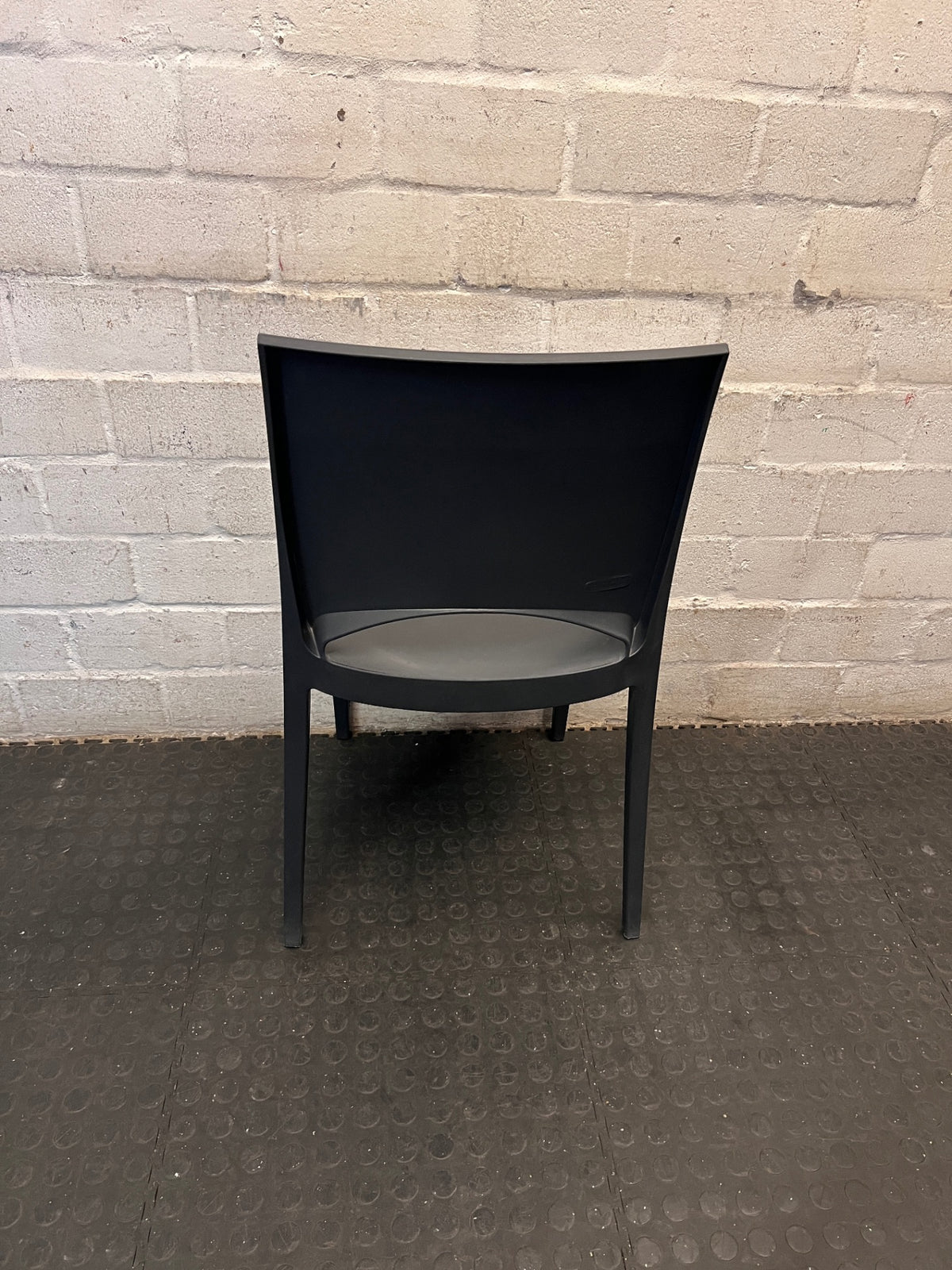 Modern Grey Moulded Plastic Dining or Visitor Chair – condition detail