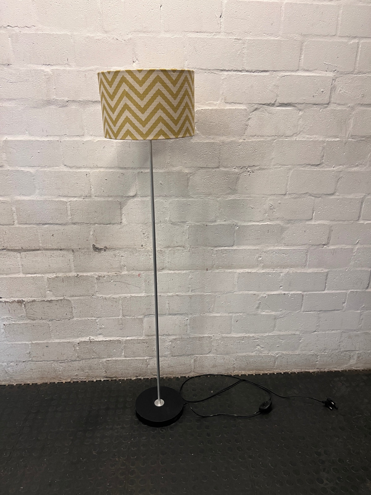 Modern Floor Lamp with Yellow Chevron Shade – main front view