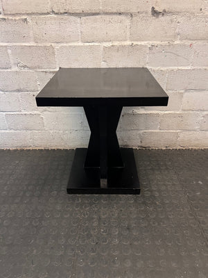 Black Square Pedestal Side Table – condition detail