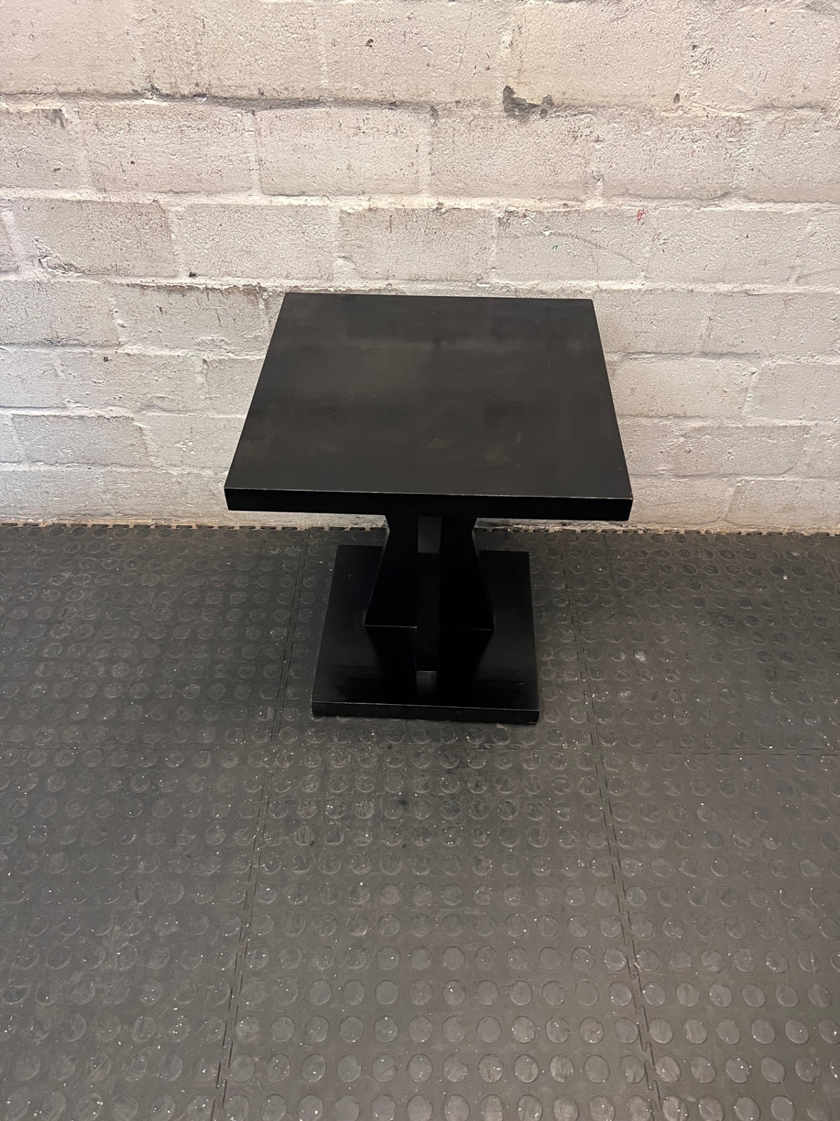 Black Square Pedestal Side Table – main front view