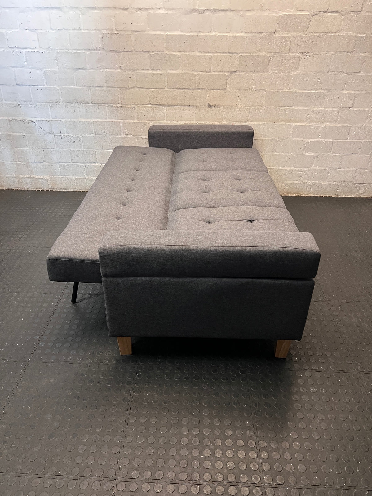 Decofurn Grey Fabric 3 Seater Sleeper Couch – condition detail
