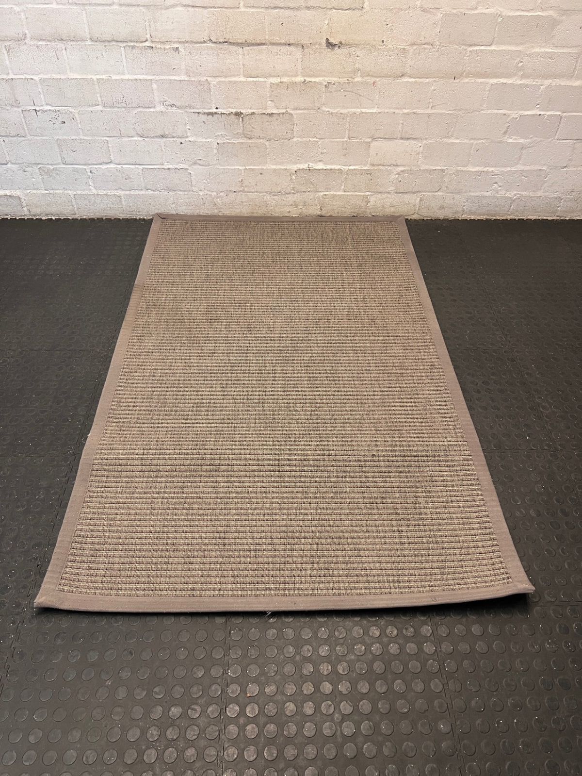 Grey Textured Flat-Weave Area Rug with Fabric Border – main front view