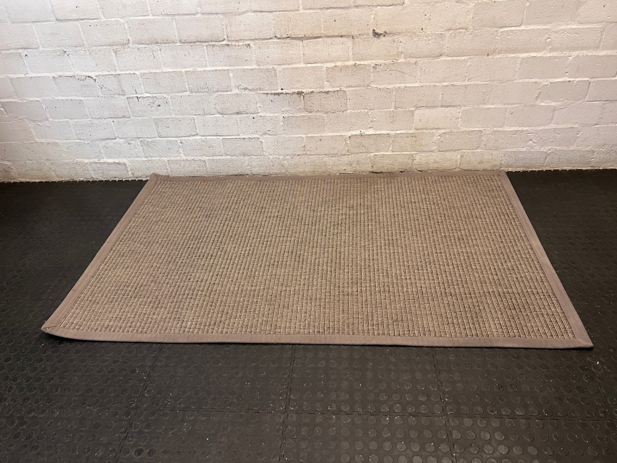 Grey Textured Flat-Weave Area Rug with Fabric Border – side view