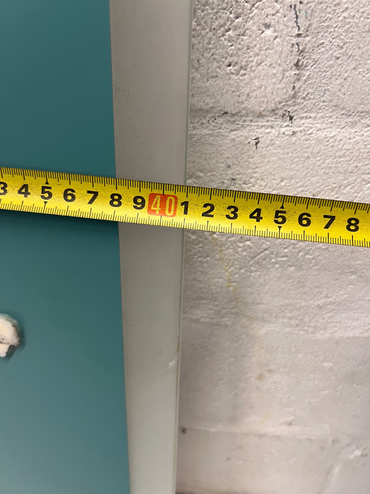 Rectangular Mirror with Frosted Glass Border – depth measurement