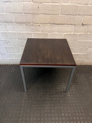 Square Dark Wood-Finish Side Table with Grey Metal Frame – condition detail