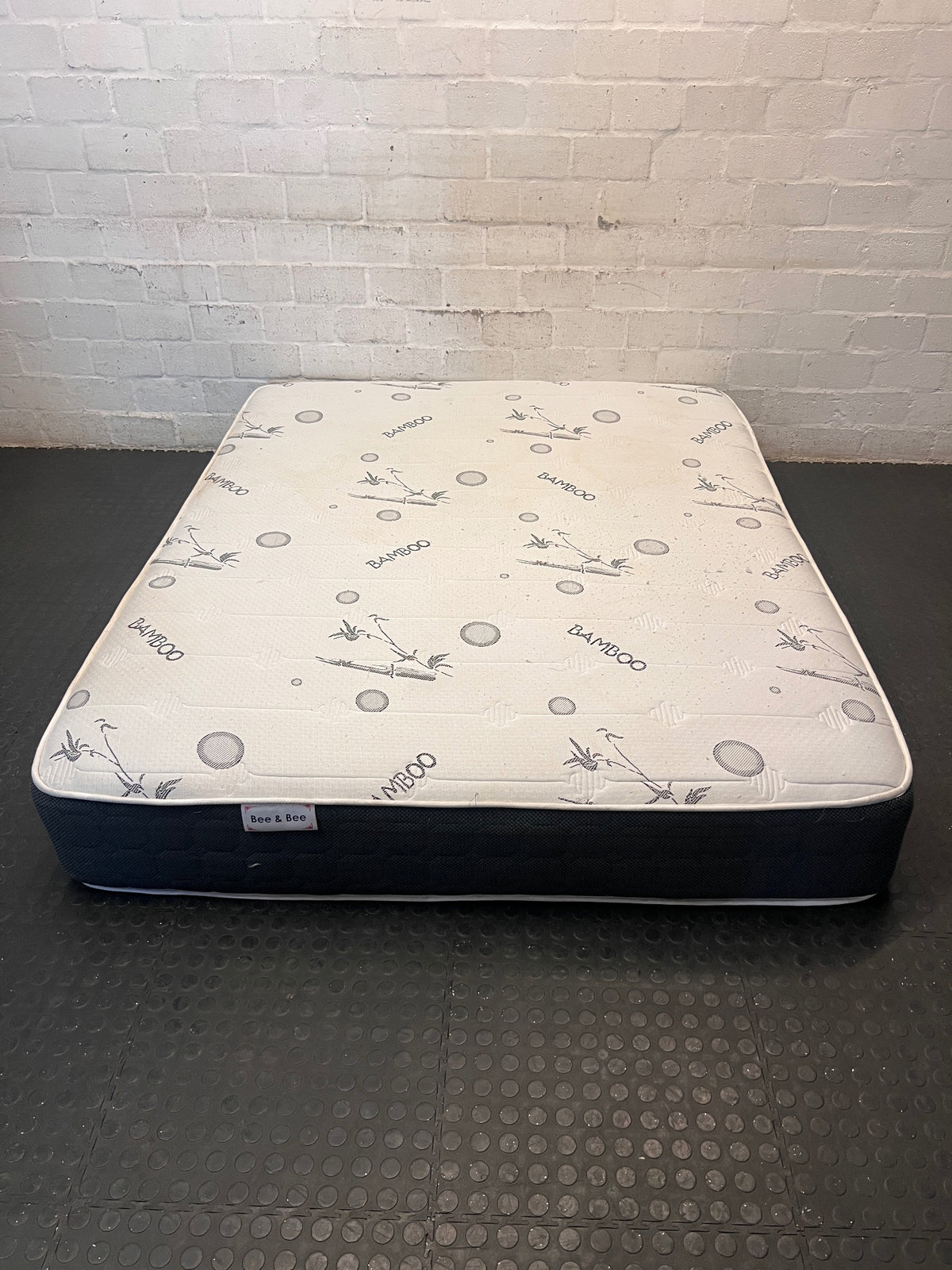 Bee & Bee Queen Bamboo Fabric Mattress – main front view