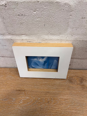 White Rectangular Picture Frame with Wooden Inner Edge – side view