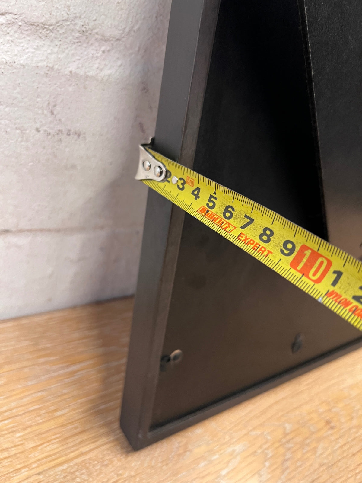 Country Road Black Timber Photo Frame (8x10") – depth measurement