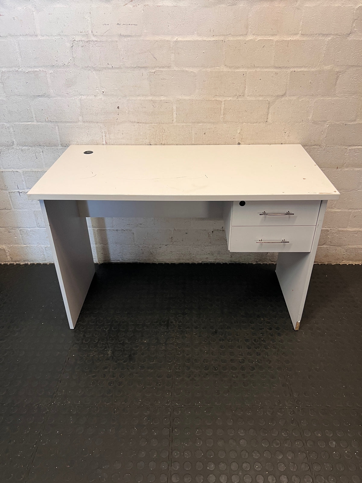 White Office Desk with Drawers and Cable Port – main front view