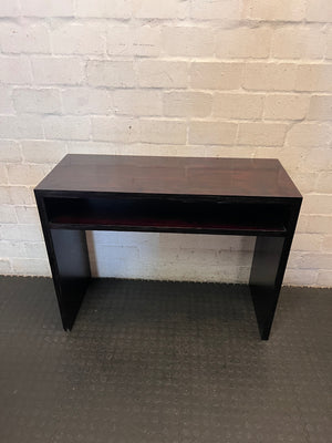 Dark Brown Minimalist Console Table with Open Shelf – condition detail