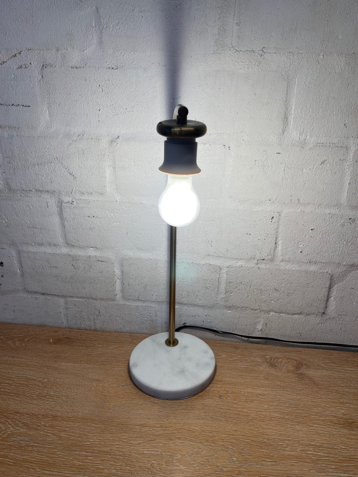 Minimalist Table Lamp with Marble-Effect Base – main front view