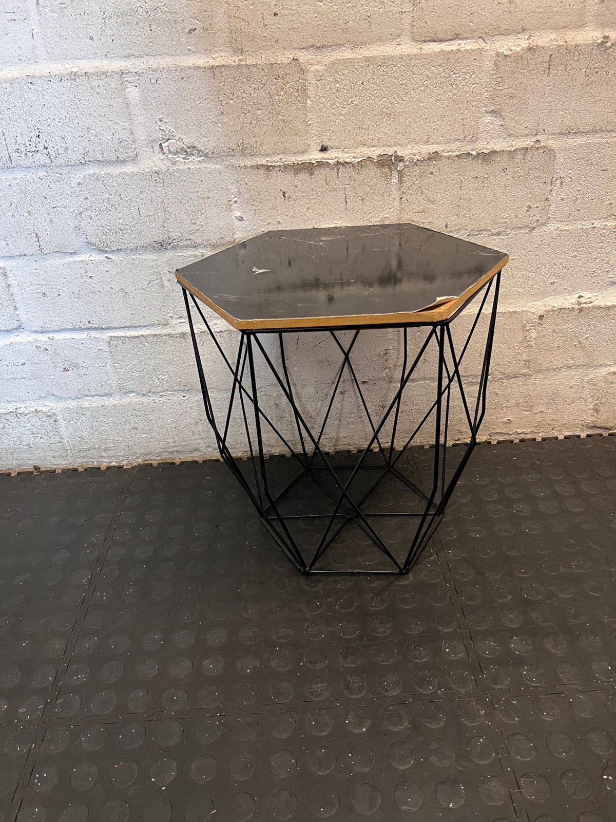 Hexagonal Side Table with Black Wireframe Base – main front view