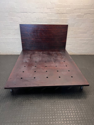 Mahogany-Finish Queen Platform Bed Frame – top view