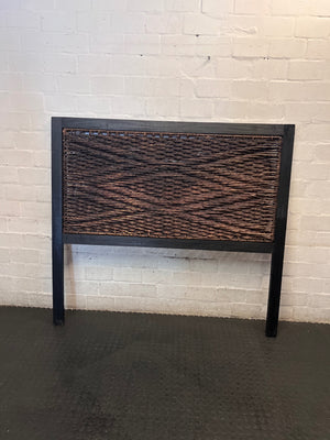 Queen Woven Wicker and Dark Wood Headboard – condition detail