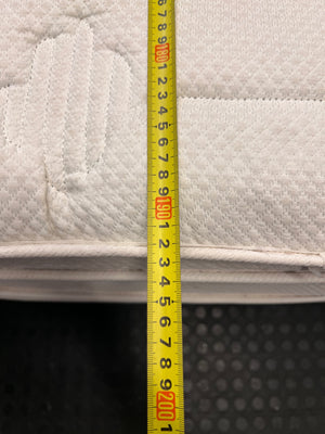 Queen Mattress and Base Set – depth measurement