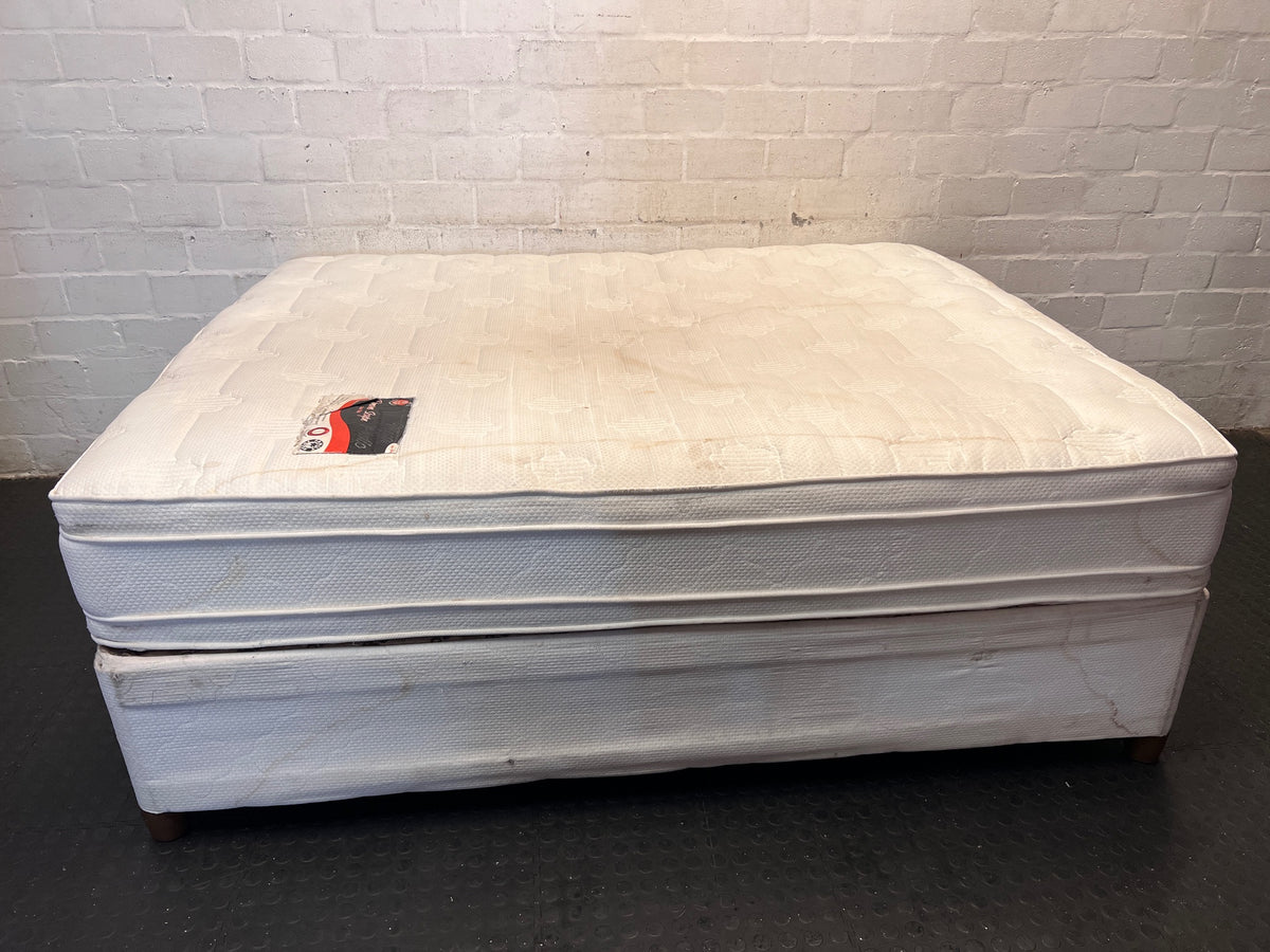 Queen Mattress and Base Set – top view