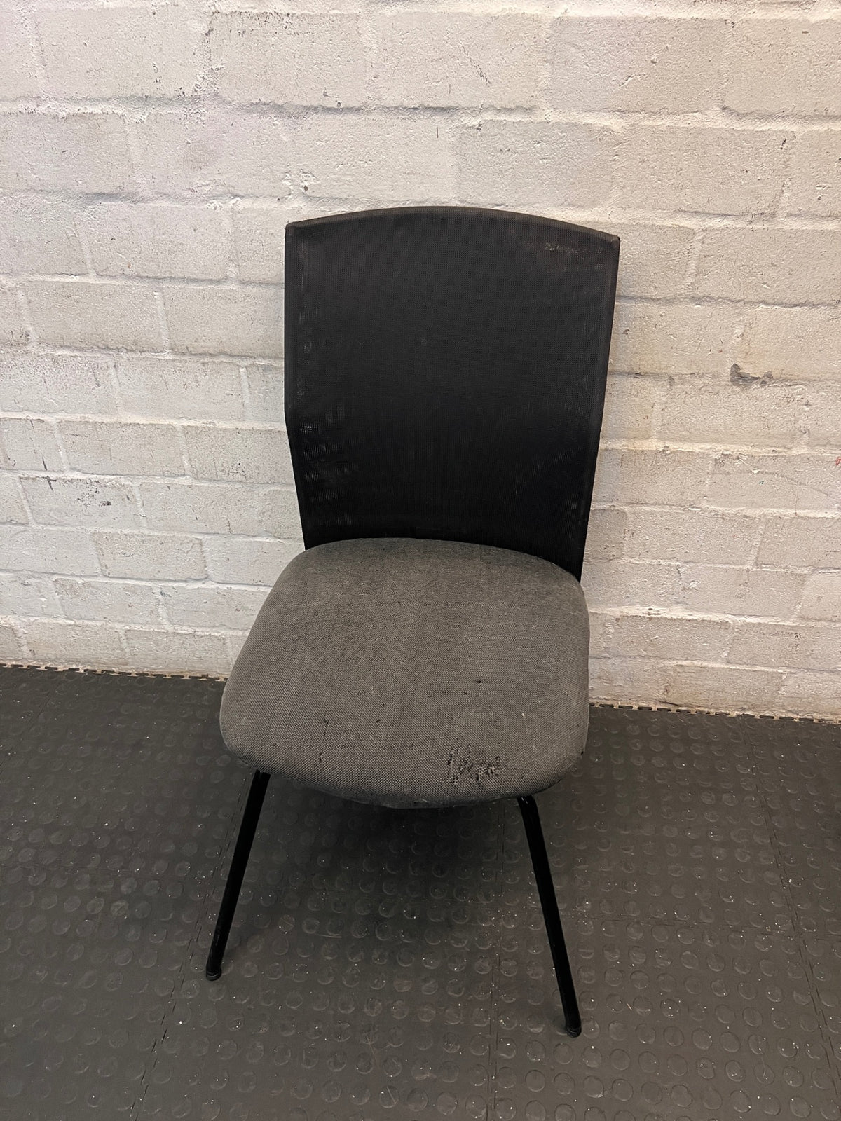 Black Mesh and Grey Fabric Office Chair – main front view