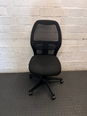 Black Mesh High Back Swivel Office Chair – main front view