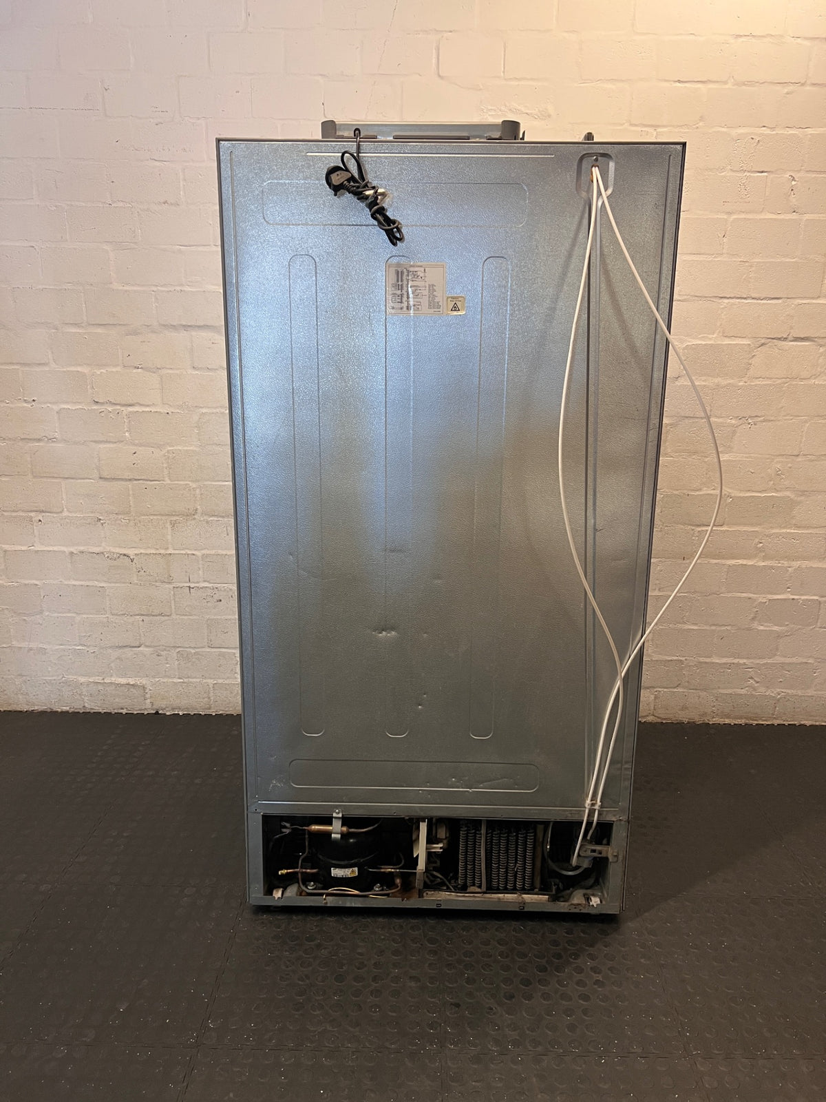Samsung Silver Double Door Fridge-Freezer with Dispenser – back view