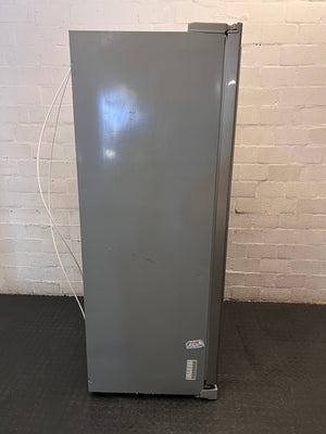 Samsung Silver Double Door Fridge-Freezer with Dispenser – top view
