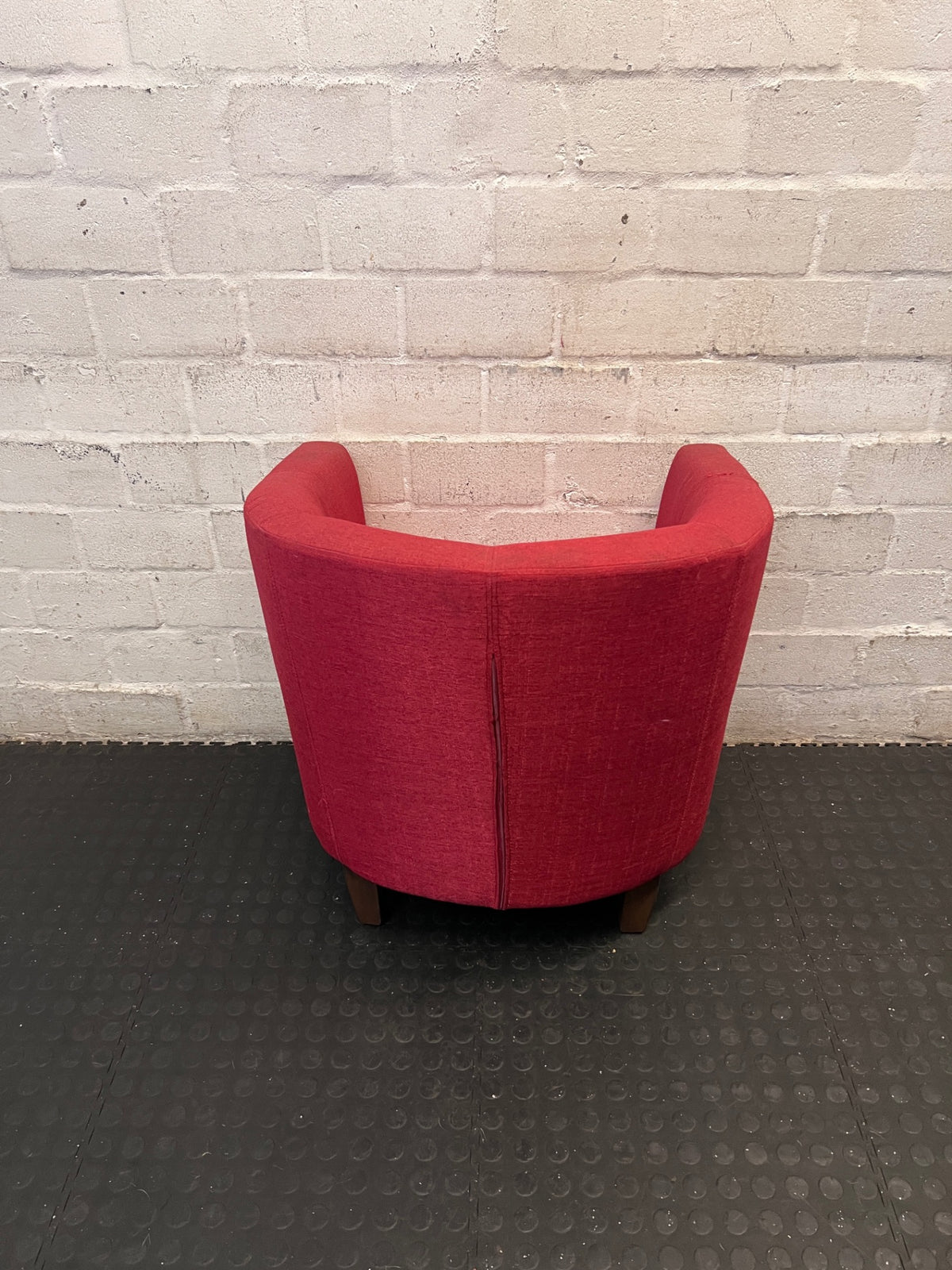 Decofurn Red Fabric Tub Chair – back view