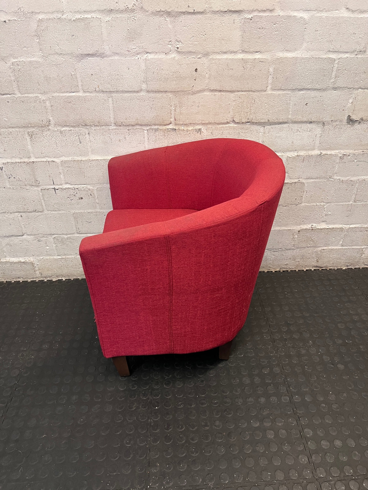 Decofurn Red Fabric Tub Chair – condition detail