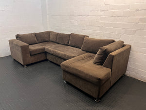 Brown Fabric U-Shape Couch with Daybed – side view