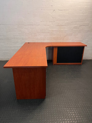 L-Shaped Office Desk with 4-Drawer Pedestal – side view