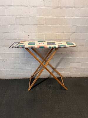 Wooden Folding Ironing Board with Geometric Cover – condition detail