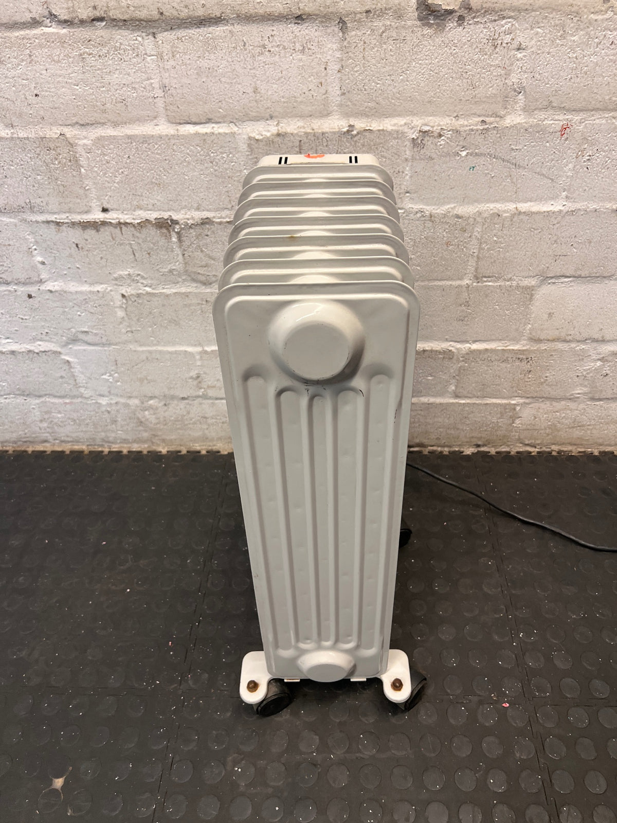 Air Tech Oil-Filled Electric Radiator Heater – condition detail