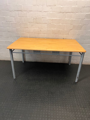 Rectangular Wood-Look Table with Grey Steel Legs – condition detail