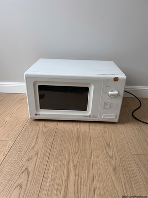 LG Intellowave Countertop Microwave in White — Burning Odour During Use and Missing Internal Plate – styled product image