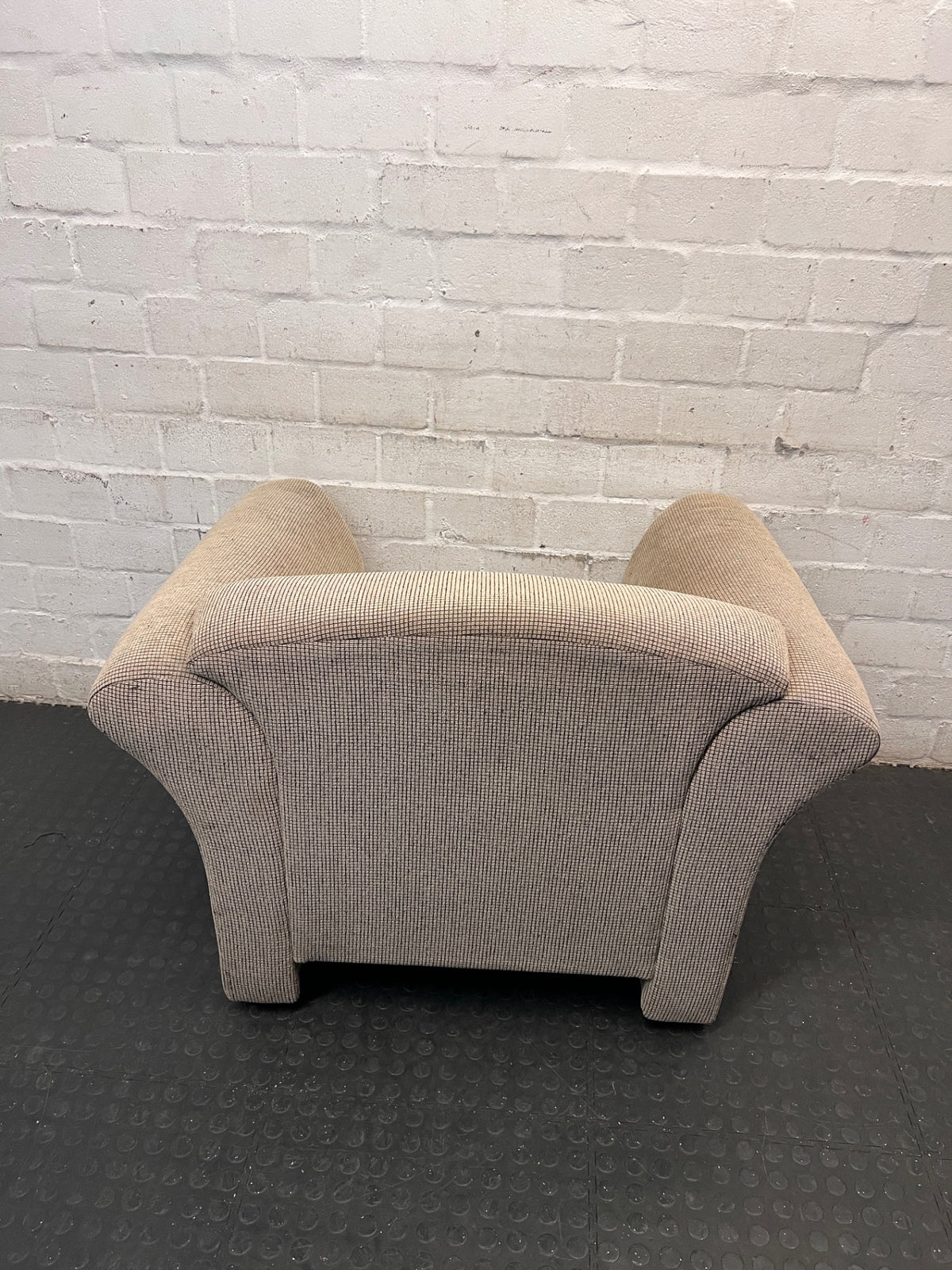 Neutral Textured One Seater Couch with Flared Arms – condition detail
