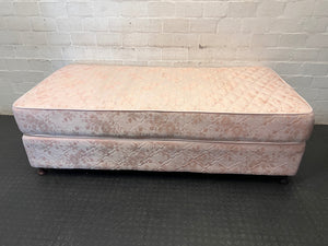 Floral Upholstered Single Base Set in Pink – side view