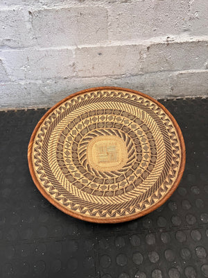Woven Geometric Basket Tray – side view