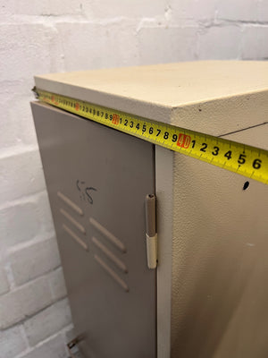 Two-Tone Single Door Steel Locker – depth measurement